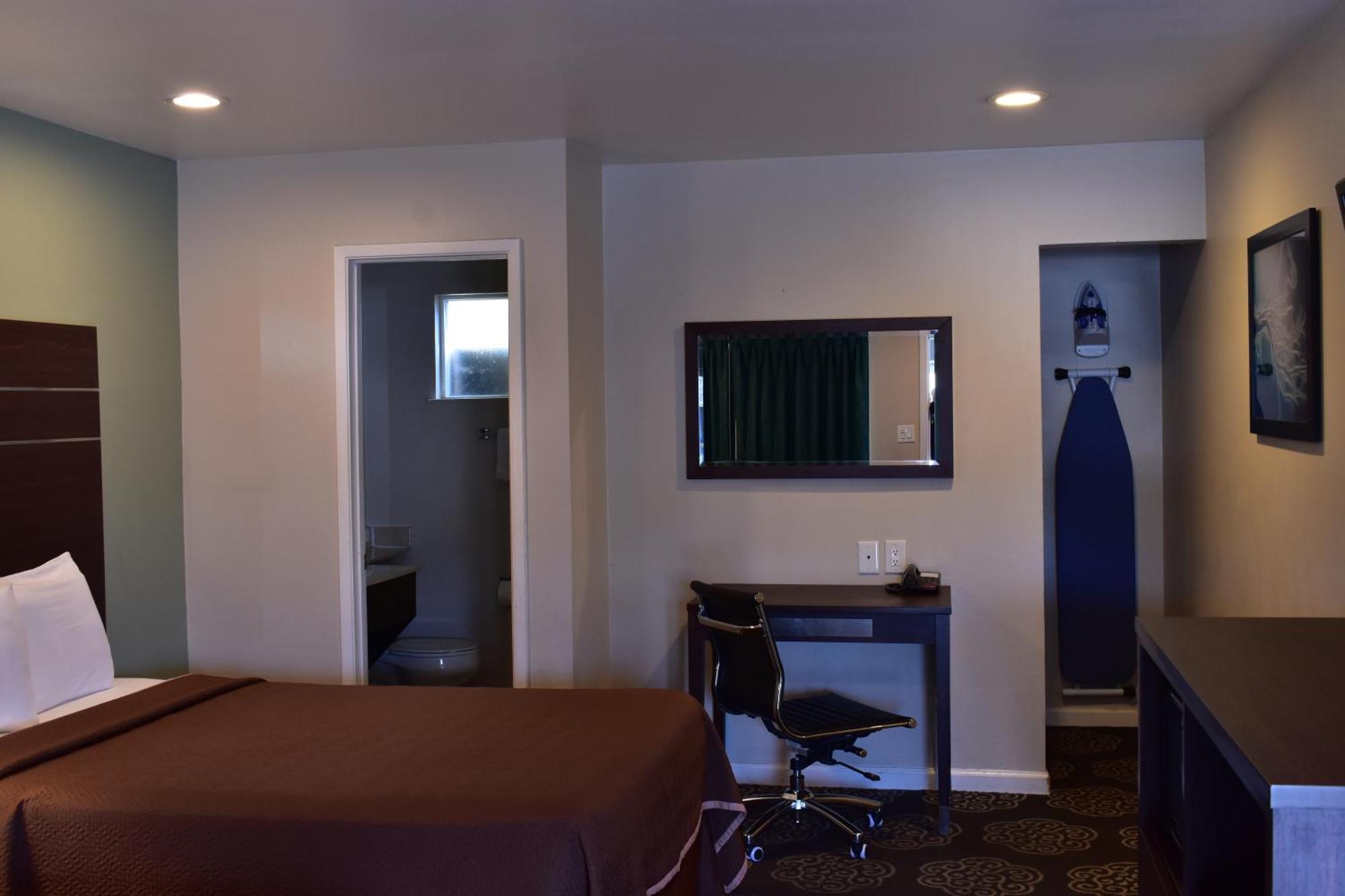 Country Motel 2*